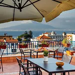 Vista Mare Bed & Breakfast 4*